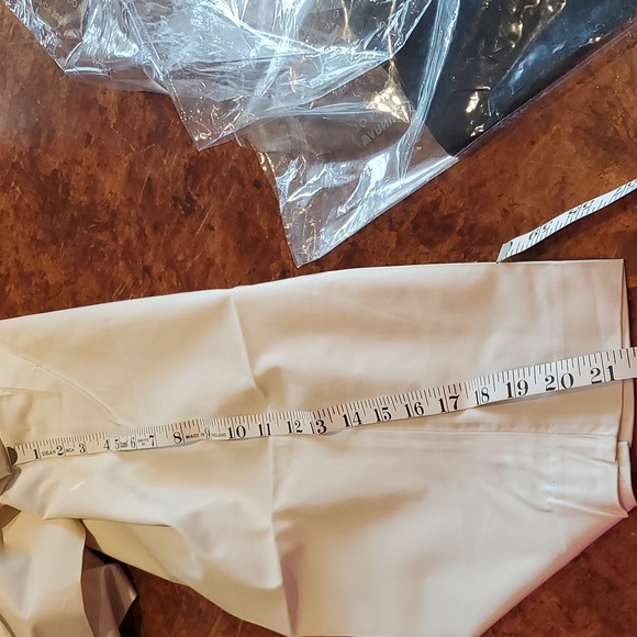 Cream Capris for Effortless Style - Picture 3 of 9